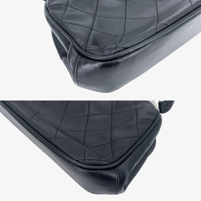 jx723-chanel-vintage-black-lambskin-quilted-kisslock-handbag