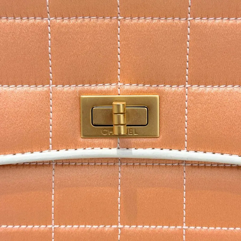jw441-chanel-vintage-peach-satin-chocolate-bar-flap-bag
