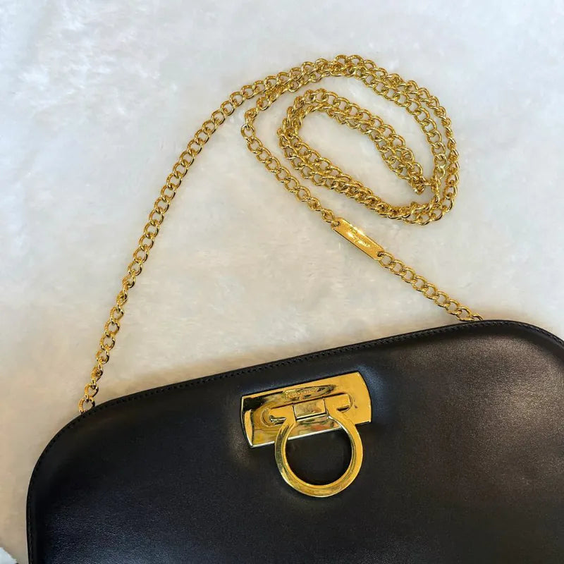 Salvatore Ferragamoレザーバッグ JX306 - SALVATORE FERRAGAMO Vintage Black Box Leather Shoulder Bag