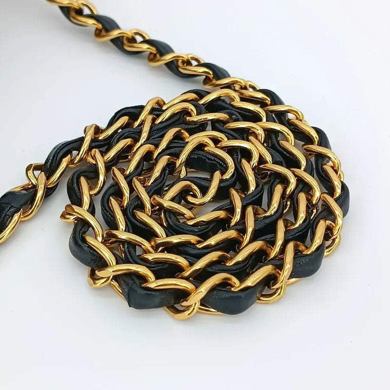 js673-chanel-vintage-black-lambskin-cross-stripe-flap-bag