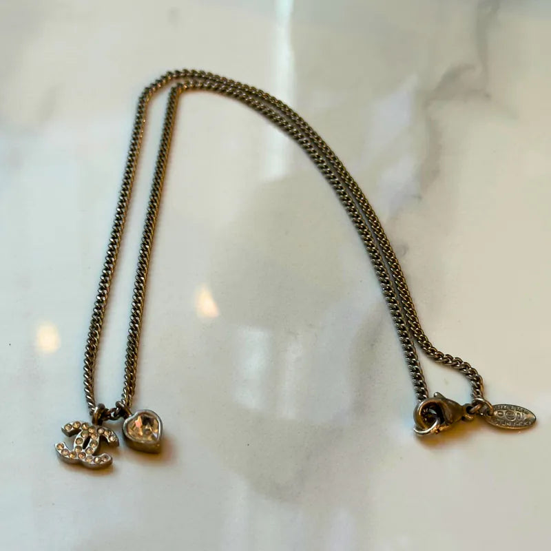 rc622-chanel-cc-pendant-rhinestone-necklace