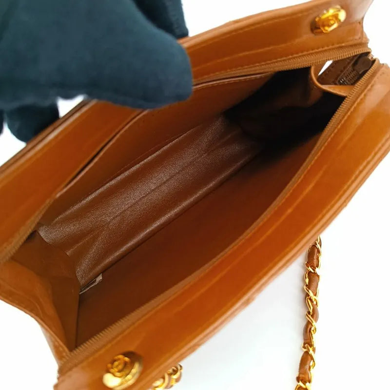 c307-chanel-vintage-brown-lambskin-chevron-shoulder-bag