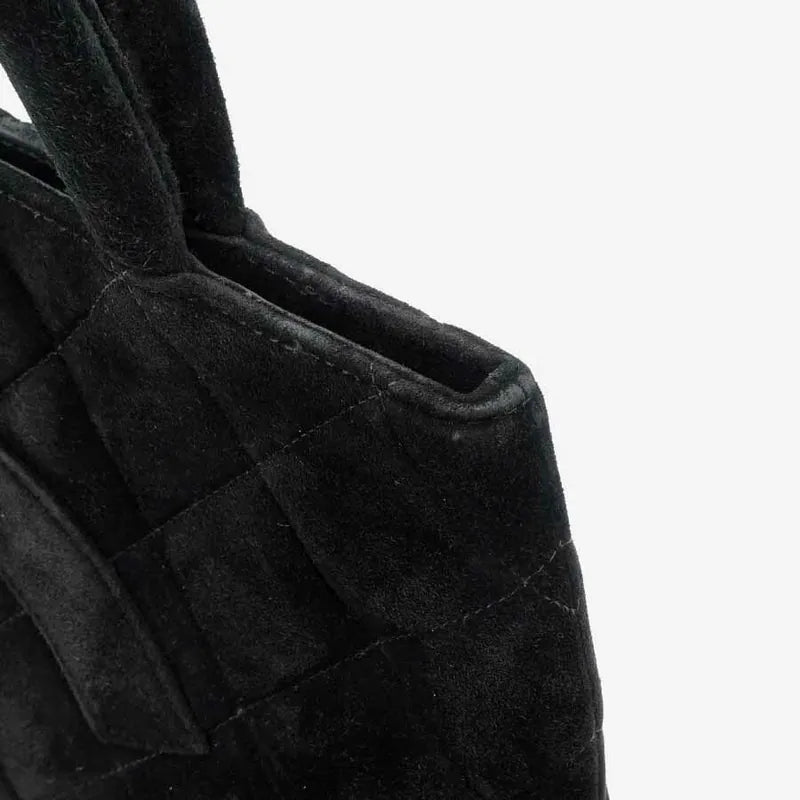 c183-chanel-vintage-black-suede-quilted-tote-bag