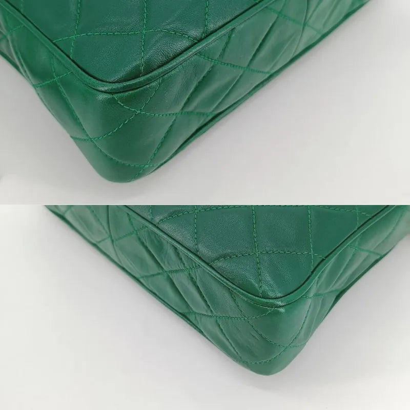 jt300-chanel-vintage-green-lambskin-tassel-camera-bag