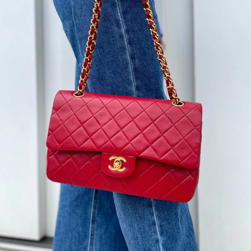 jt676-chanel-vintage-red-lambskin-25cm-classic-flap-bag