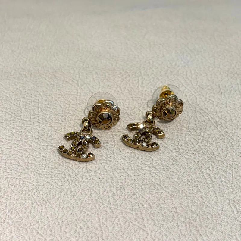 jx405-chanel-cc-crystal-flower-drop-earrings