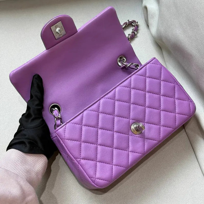 c541-chanel-vintage-purple-lambskin-classic-flap-bag