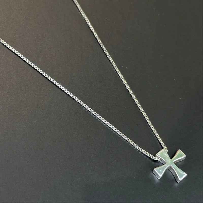 rb841-tiffany-co-cross-necklace