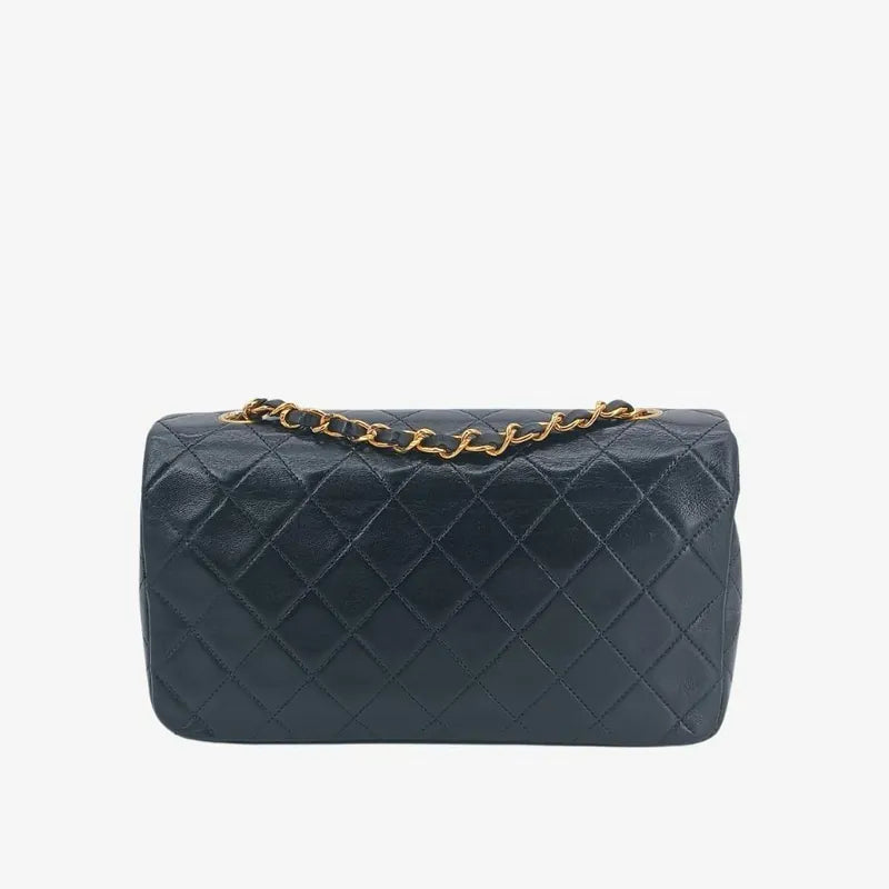 jah69-chanel-vintage-black-lambskin-full-flap-bag