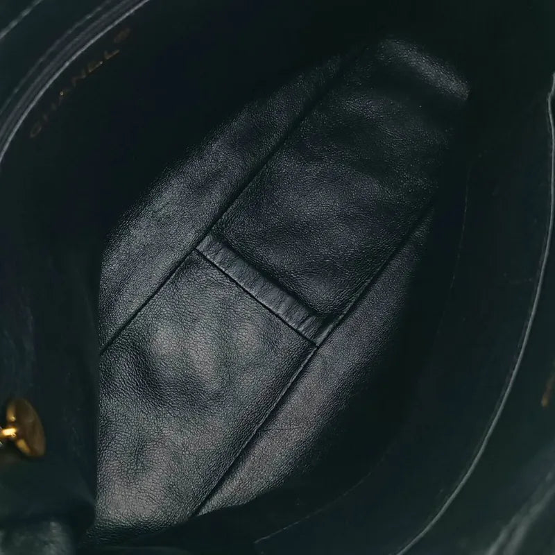 rb482-chanel-vintage-black-lambskin-gold-chain-camera-bag