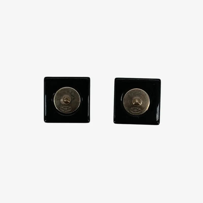 jt397-chanel-black-square-cc-logo-earrings