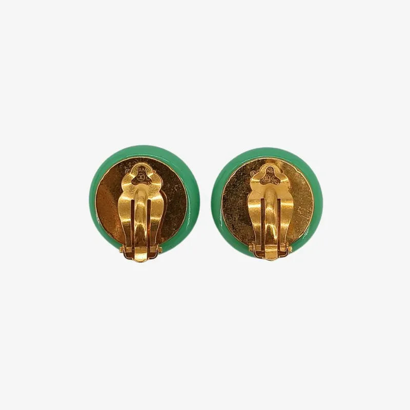 ju838-chanel-vintage-green-resin-imitation-pearls-clip-on-earrings