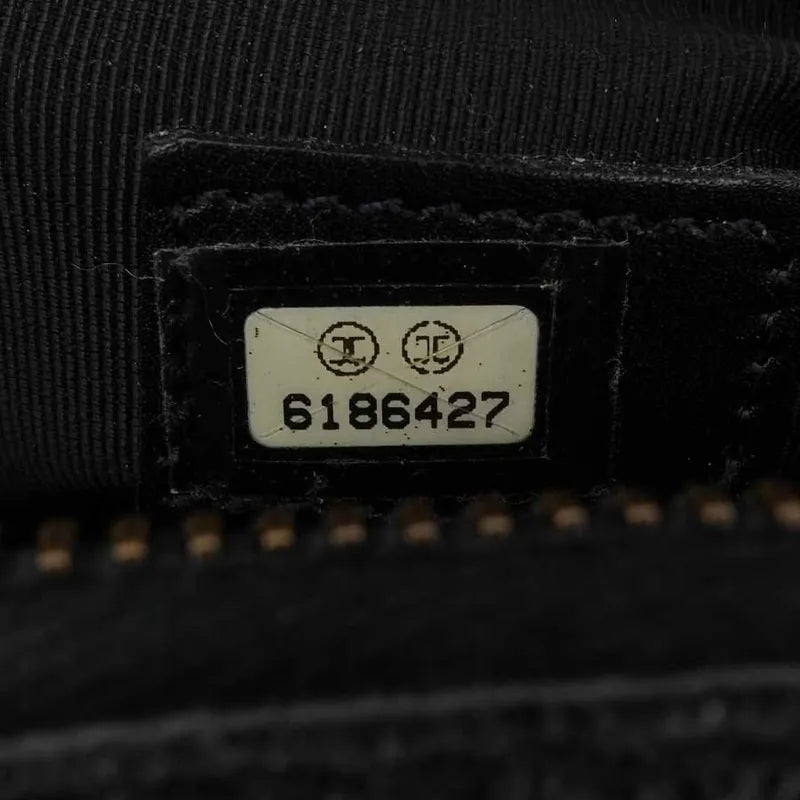 jq898-chanel-vintage-black-caviar-handbag