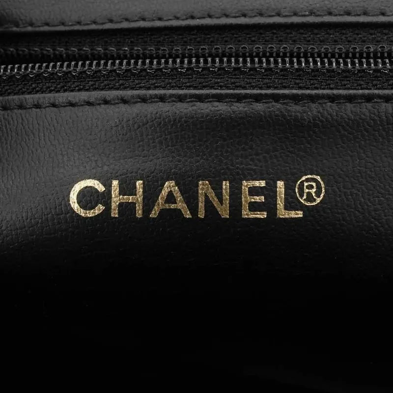 jq847-chanel-vintage-black-caviar-leather-quilted-vanity-case