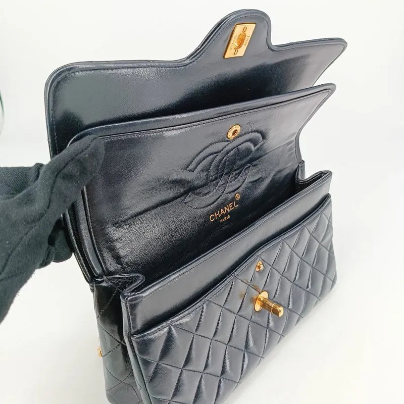 jt445-chanel-vintage-navy-lambskin-quilted-flap-bag