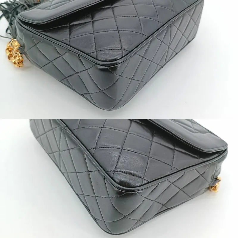 js539-chanel-vintage-black-lambskin-gold-chain-camera-bag