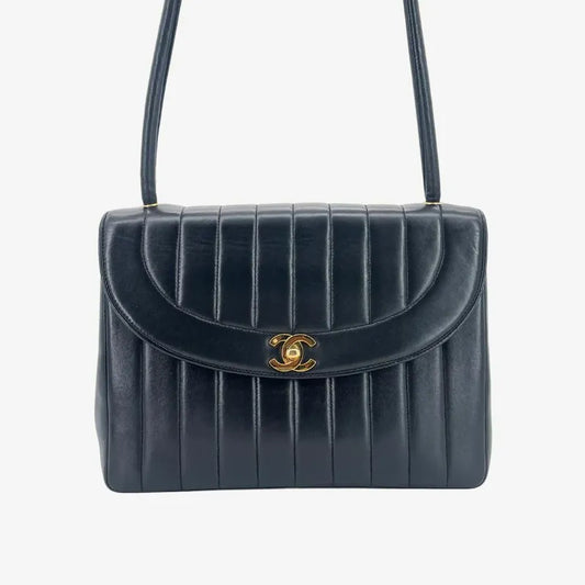 jah183-chanel-vintage-black-lambskin-vertical-flap-bag