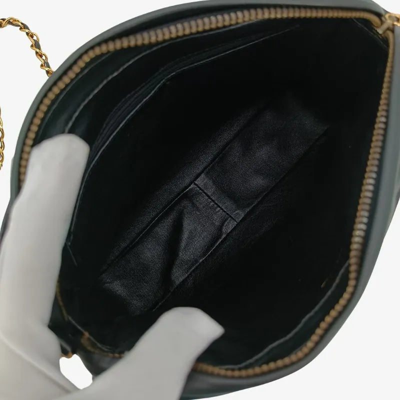 ra472-chanel-vintage-black-lambskin-quilted-camera-bag