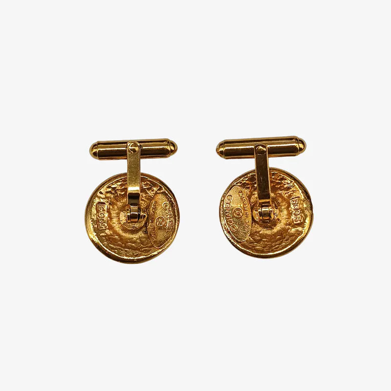 rb269-chanel-cuff-buttons