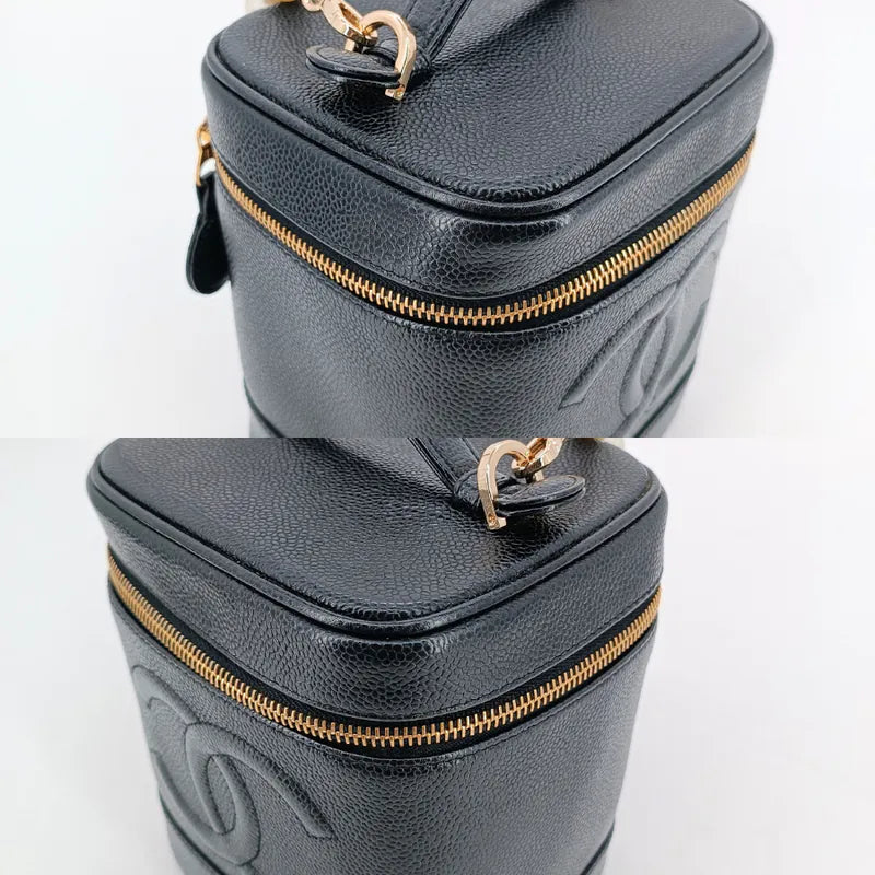 ju710-chanel-vintage-black-caviar-leather-cosmetic-bag