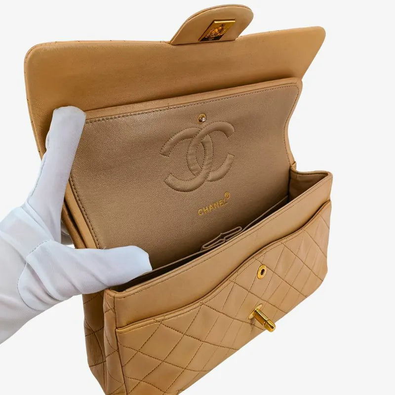 c469-chanel-vintage-beige-lambskin-25cm-classic-flap-bag