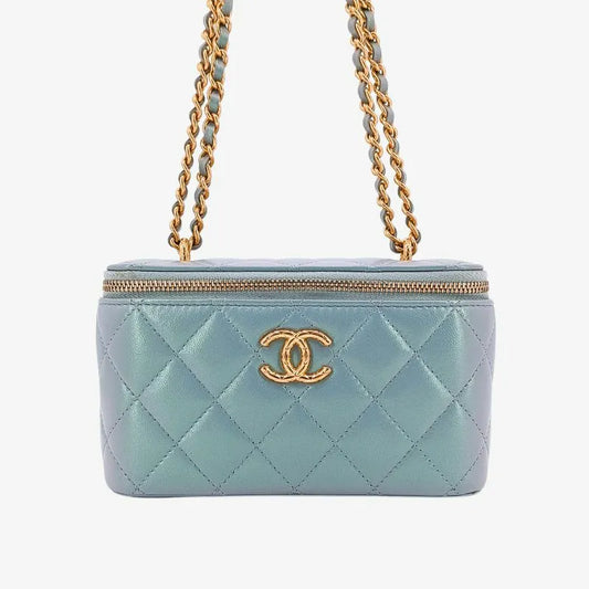 c493-chanel-metallic-light-green-lambskin-long-vanity-case