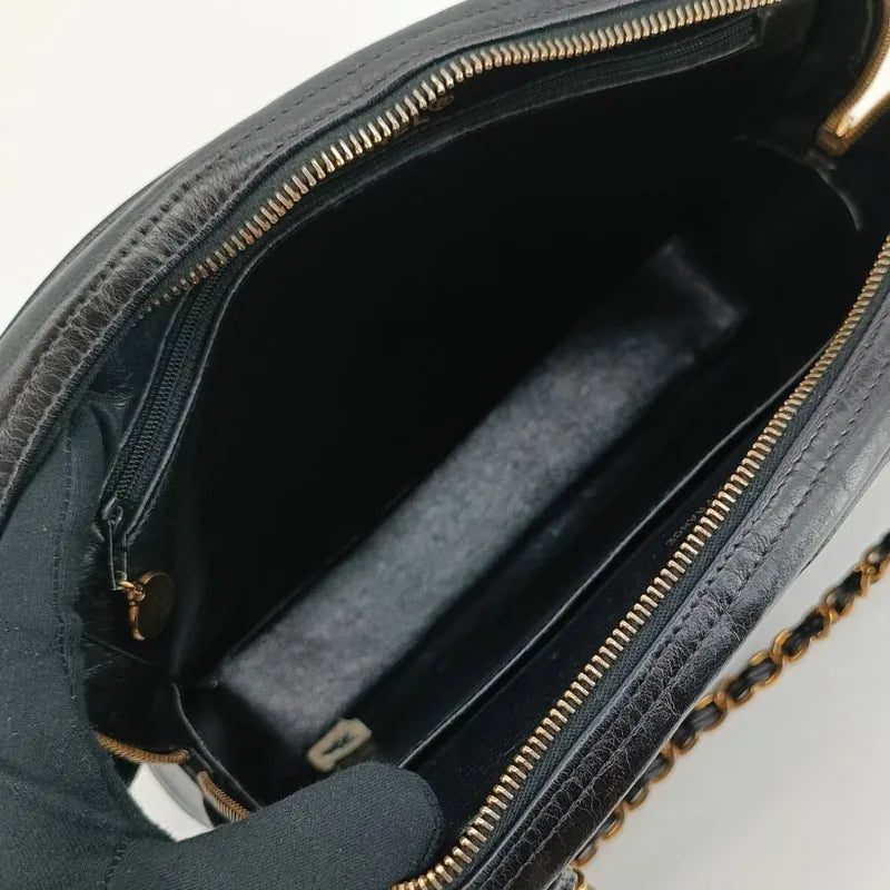 c335-chanel-vintage-black-lambskin-quilted-tote-bag