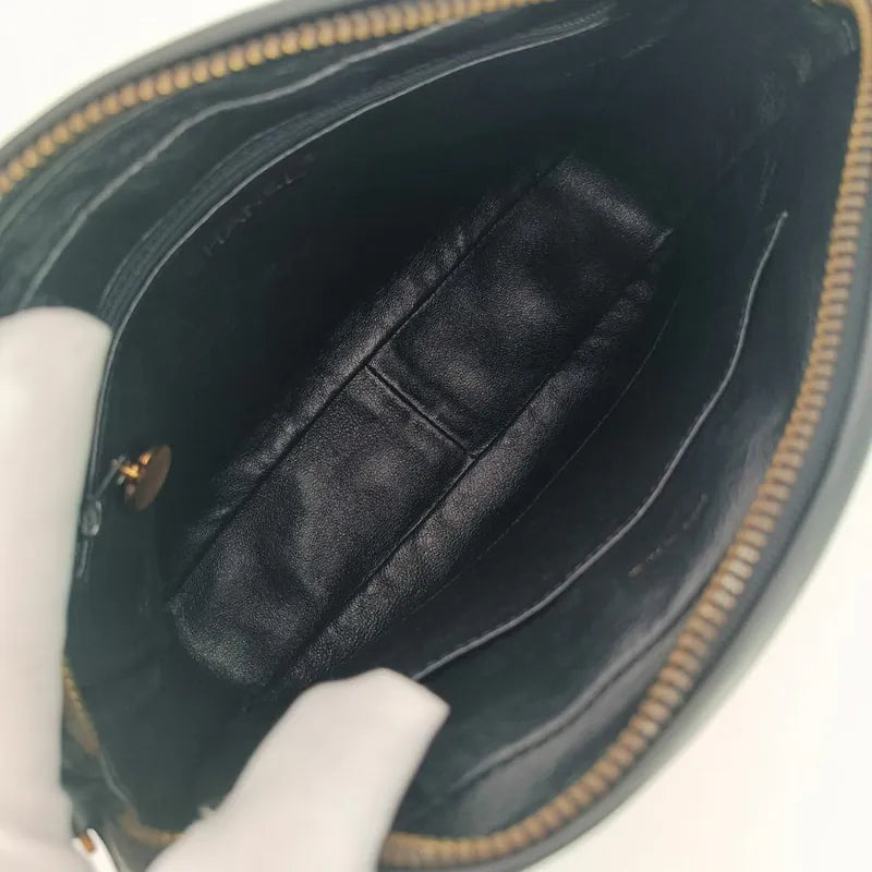 rb487-chanel-vintage-black-lambskin-gold-chain-camera-bag