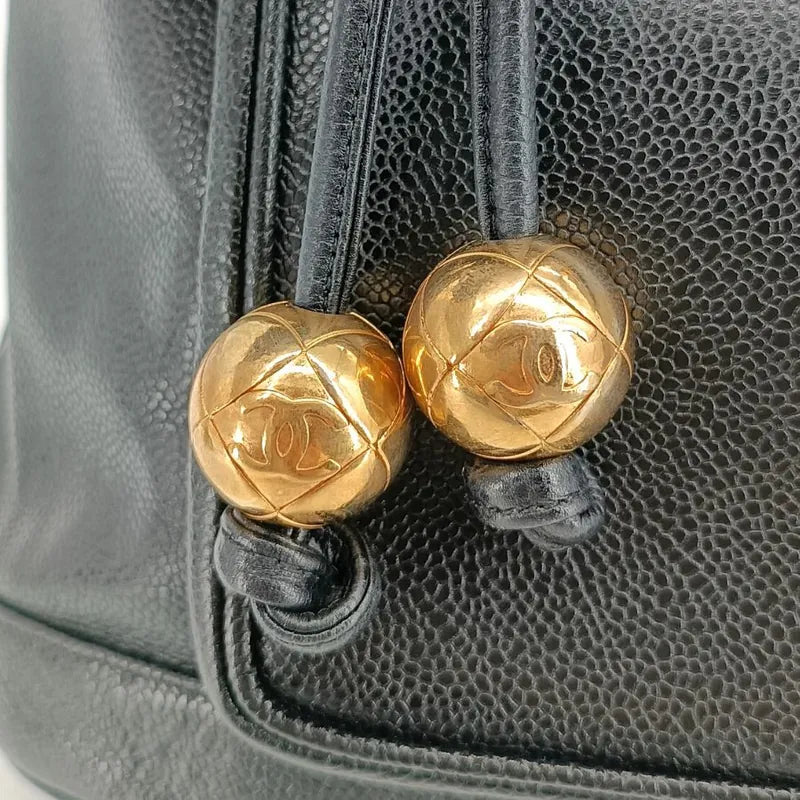 ra522-chanel-vintage-black-caviar-leather-gold-ball-bucket-bag