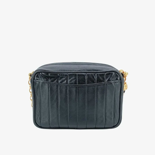 jt179-chanel-vintage-black-lambskin-tassels-gold-chain-camera-bag