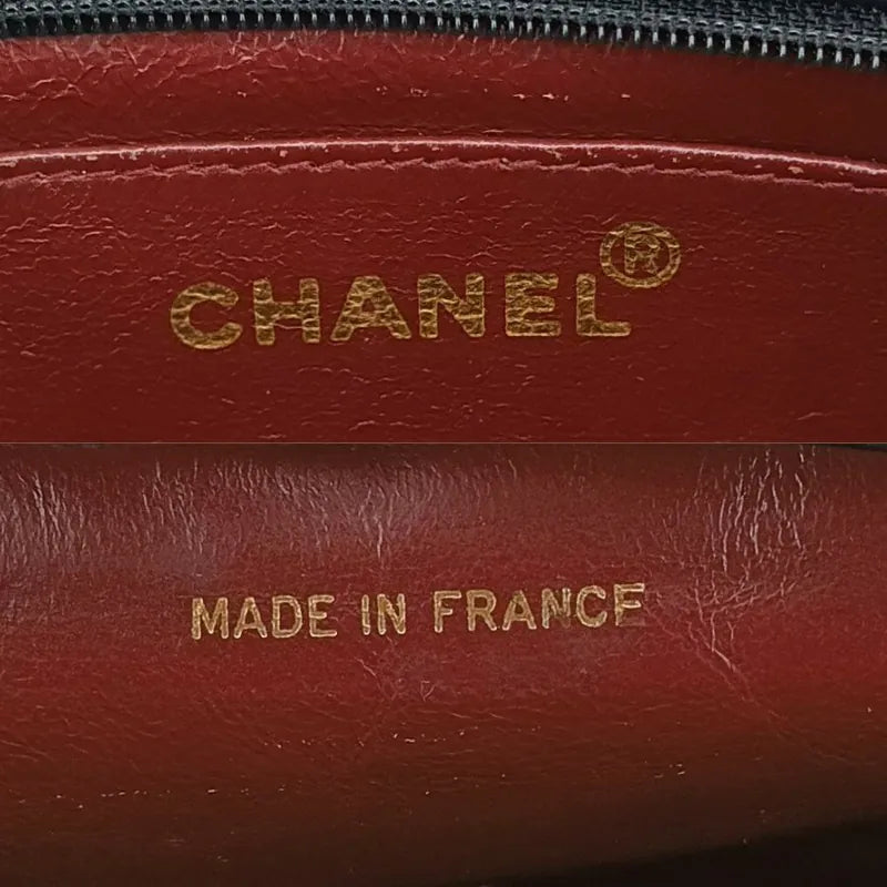 c436-chanel-vintage-black-lambskin-chevron-shoulder-bag