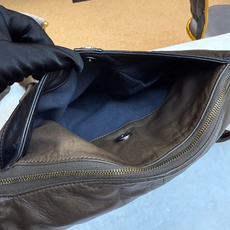 rb727-chanel-vintage-girl-dark-brown-leather-bag