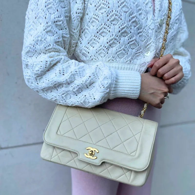 rb375-chanel-vintage-beige-lambskin-flap-bag