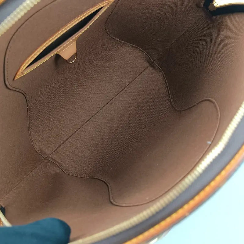 js453-louis-vuitton-ellipse-mm