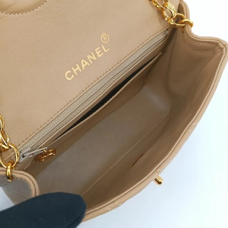 c397-chanel-vintage-beige-lambskin-gold-chain-17cm-mini-square-flap-bag