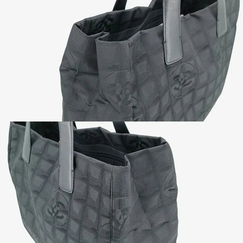 ra451-chanel-vintage-black-nylon-tote-bag