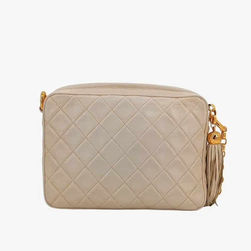 jah132-chanel-vintage-beige-lambskin-gold-chain-camera-bag