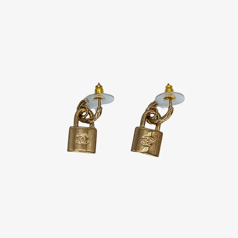 rc292-chanel-cc-padlock-drop-earrings