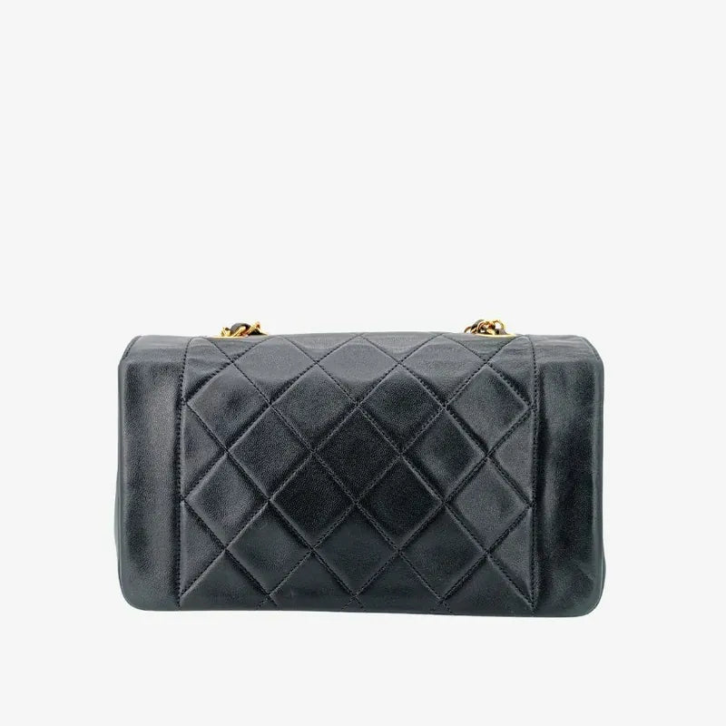 jr660-chanel-vintage-black-lambskin-quilted-flap-bag