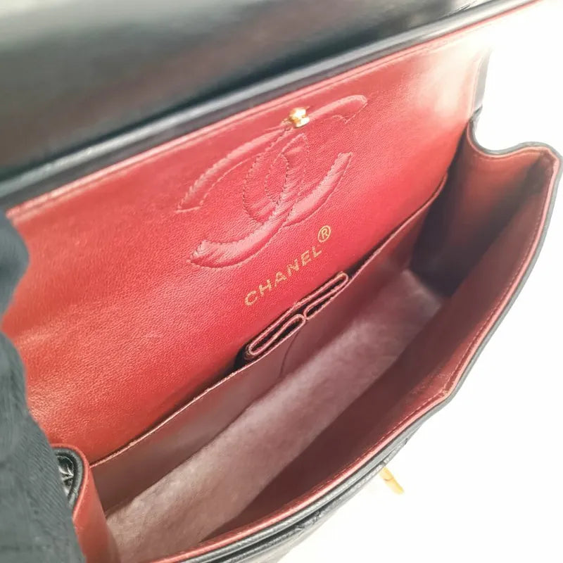 jt067-chanel-vintage-black-lambskin-23cm-classic-flap-bag