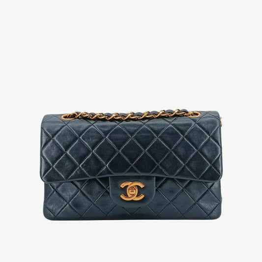 jt562-chanel-vintage-black-lambskin-23cm-classic-flap-bag