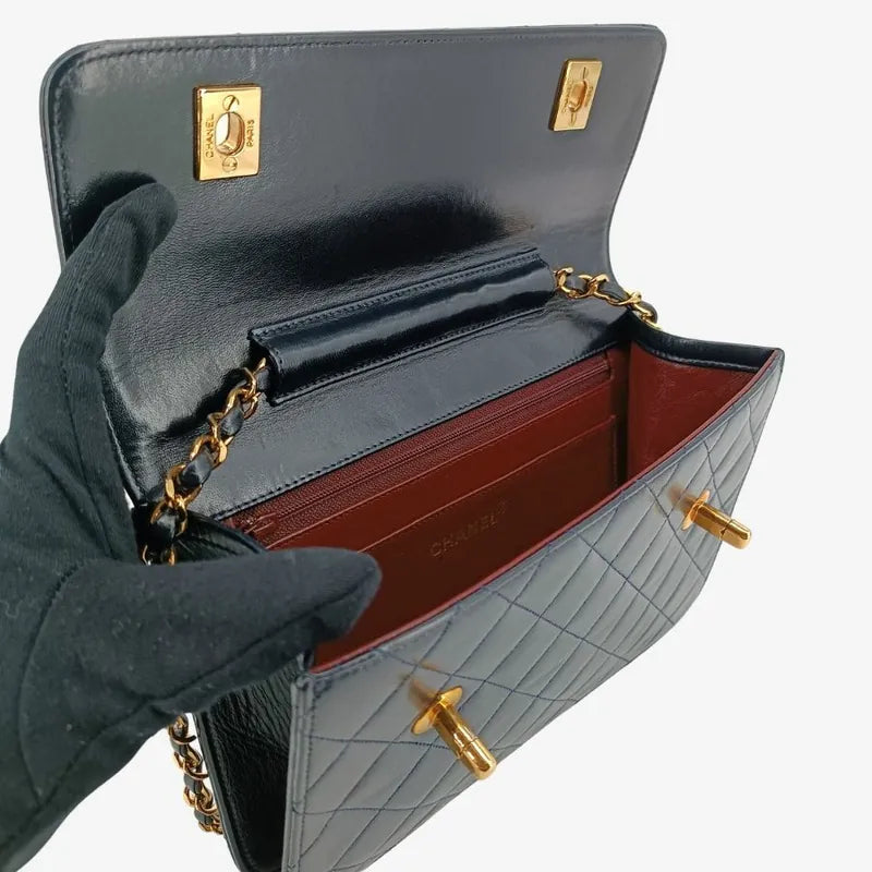 ra489-chanel-vintage-navy-lambskin-double-turnlock-flap-bag