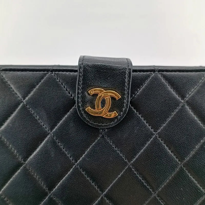 jt295-chanel-vintage-black-lambskin-quilted-shoulder-bag