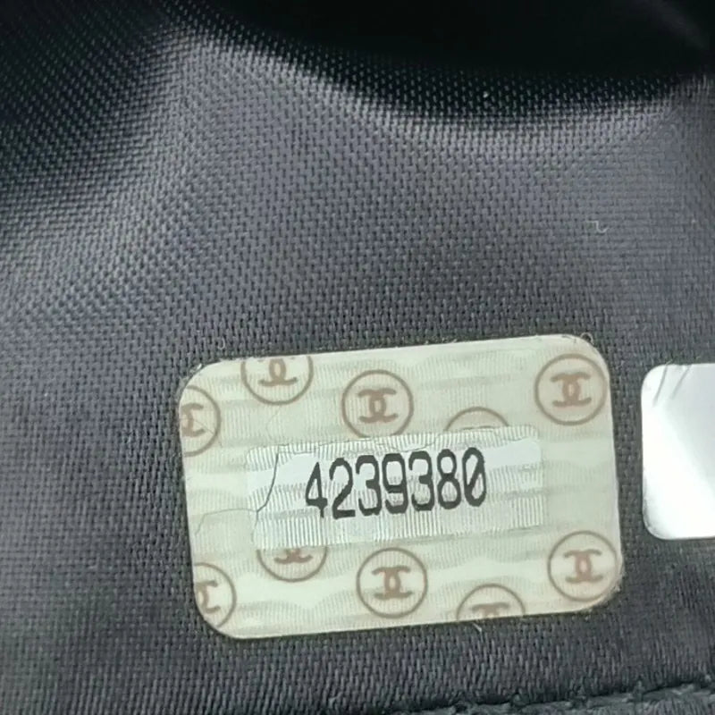 jt934-chanel-vintage-black-lambskin-quilted-camera-bag