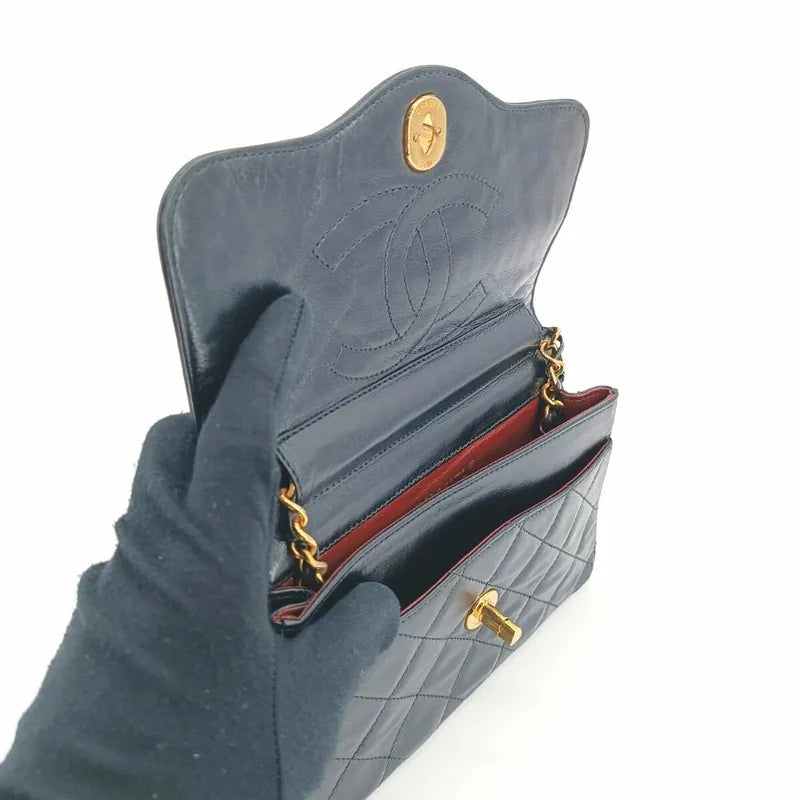 jr529-chanel-vintage-black-lambskin-paris-limited-flap-bag