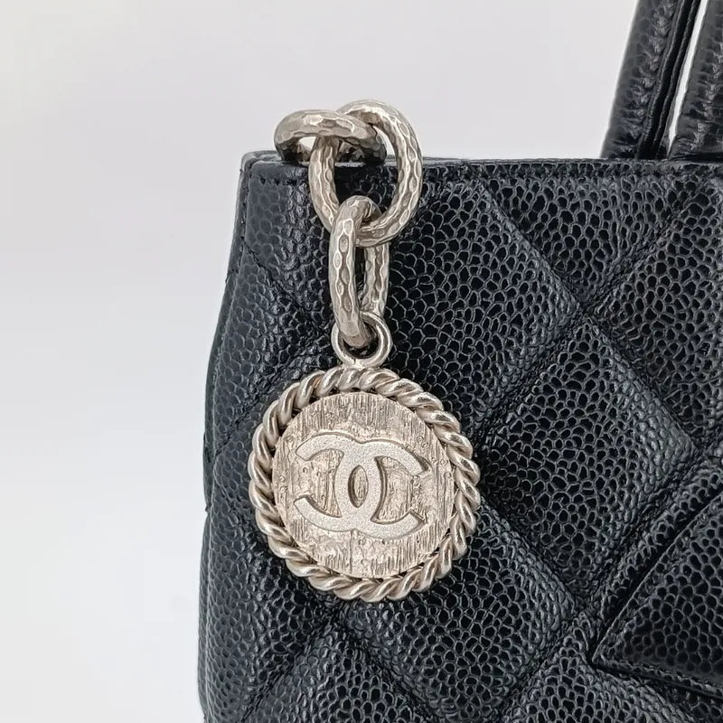 rb817-chanel-vintage-black-caviar-leather-1804-tote-bag