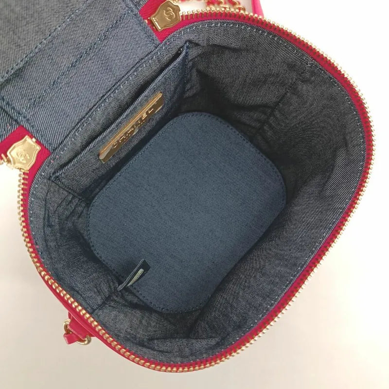 ra385-chanel-pink-lambskin-vanity-case-bag