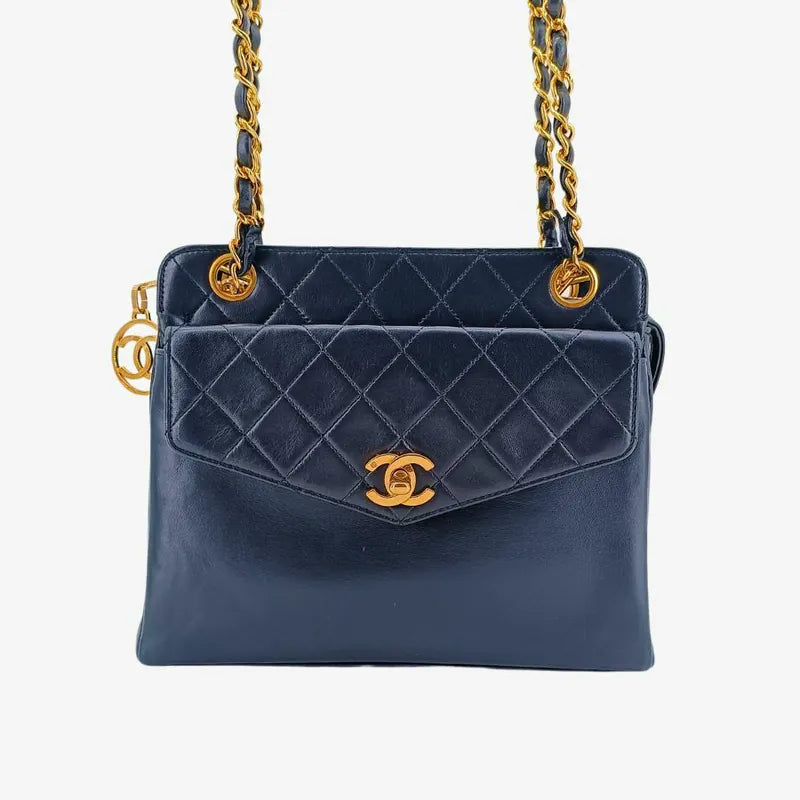 rb442-chanel-vintage-navy-lambskin-quilted-tote-bag