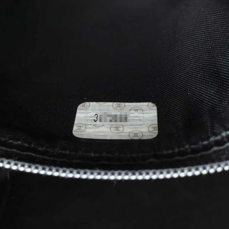 jah48-chanel-vintage-black-caviar-golden-ball-camera-bag