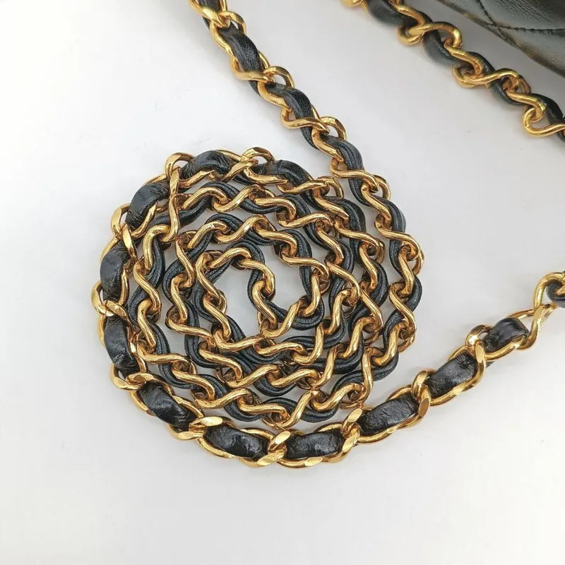 jt686-chanel-vintage-black-lambskin-23cm-classic-flap-bag